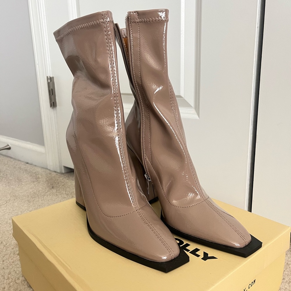 Princess Polly boots